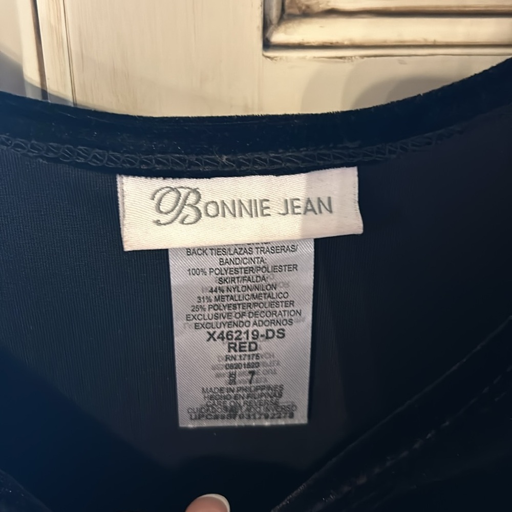 Kids size 7 dress - Picture 2 of 3